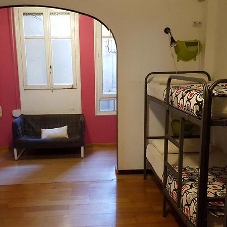 ברצלונה Diagonal House Hostel מראה חיצוני תמונה