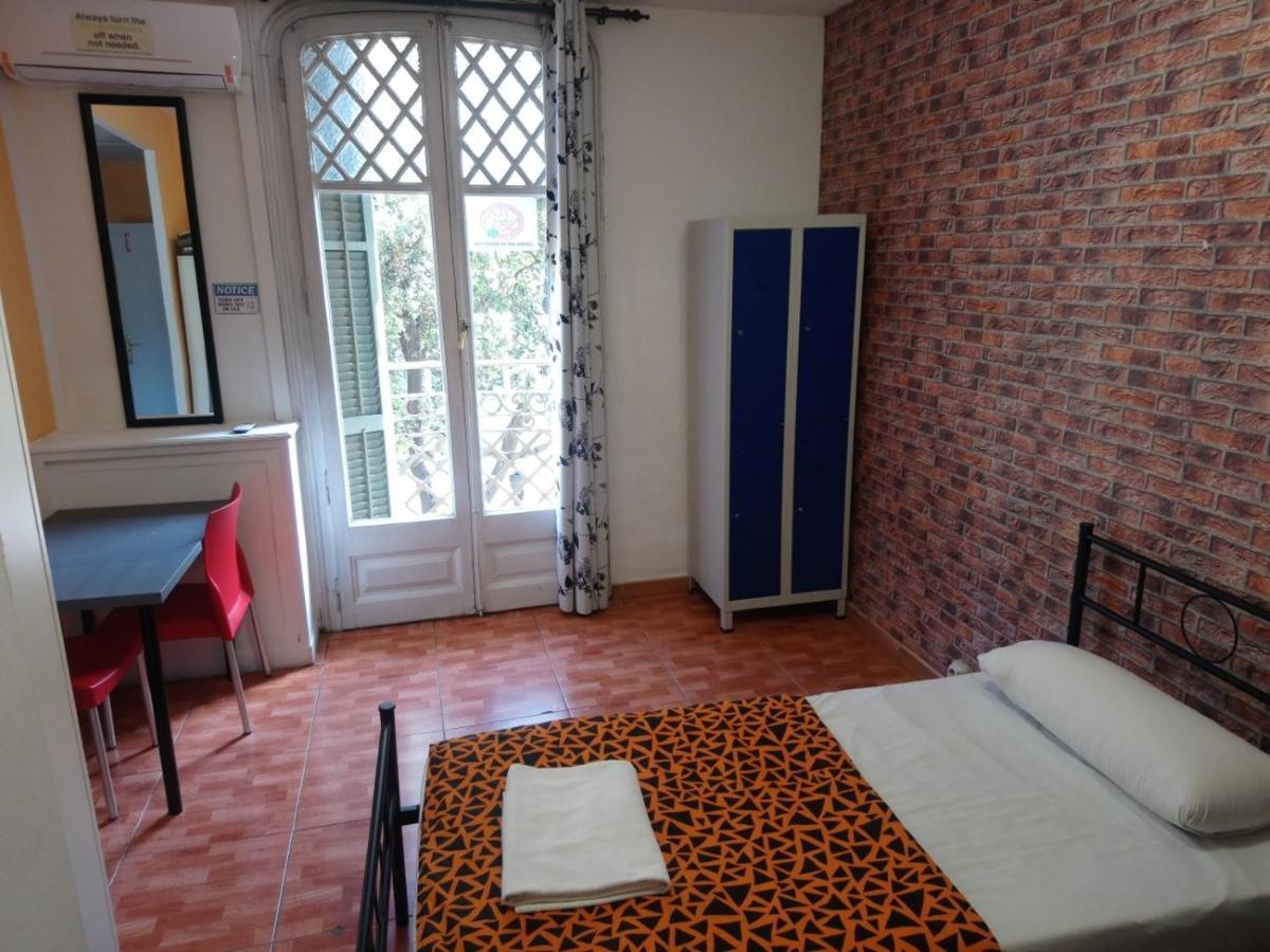 ברצלונה Diagonal House Hostel מראה חיצוני תמונה