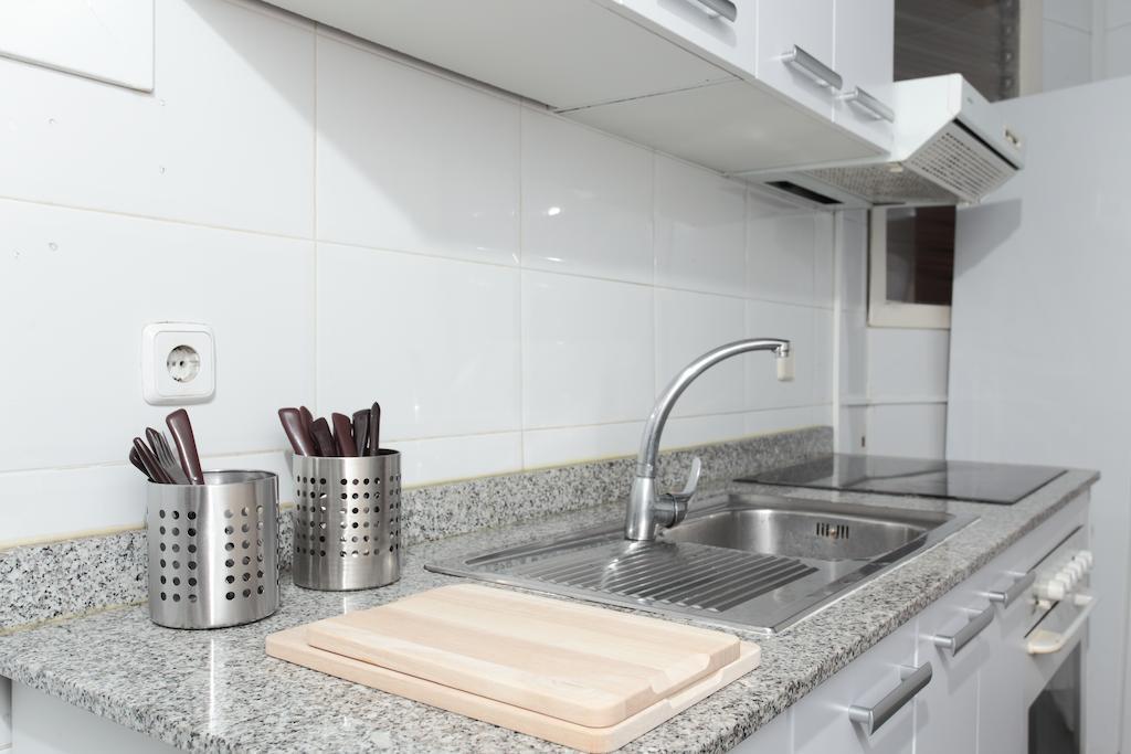 ברצלונה Diagonal House Hostel מראה חיצוני תמונה
